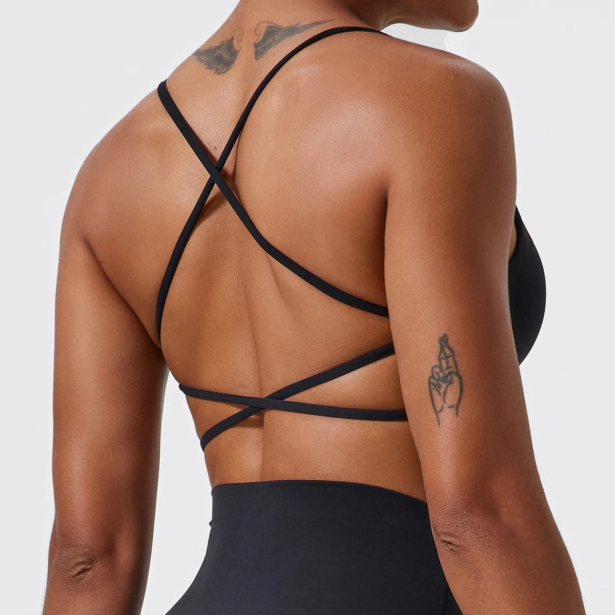 BLACK STRETCHY COMFORTABLE CROSS BACK SPORTS BRA